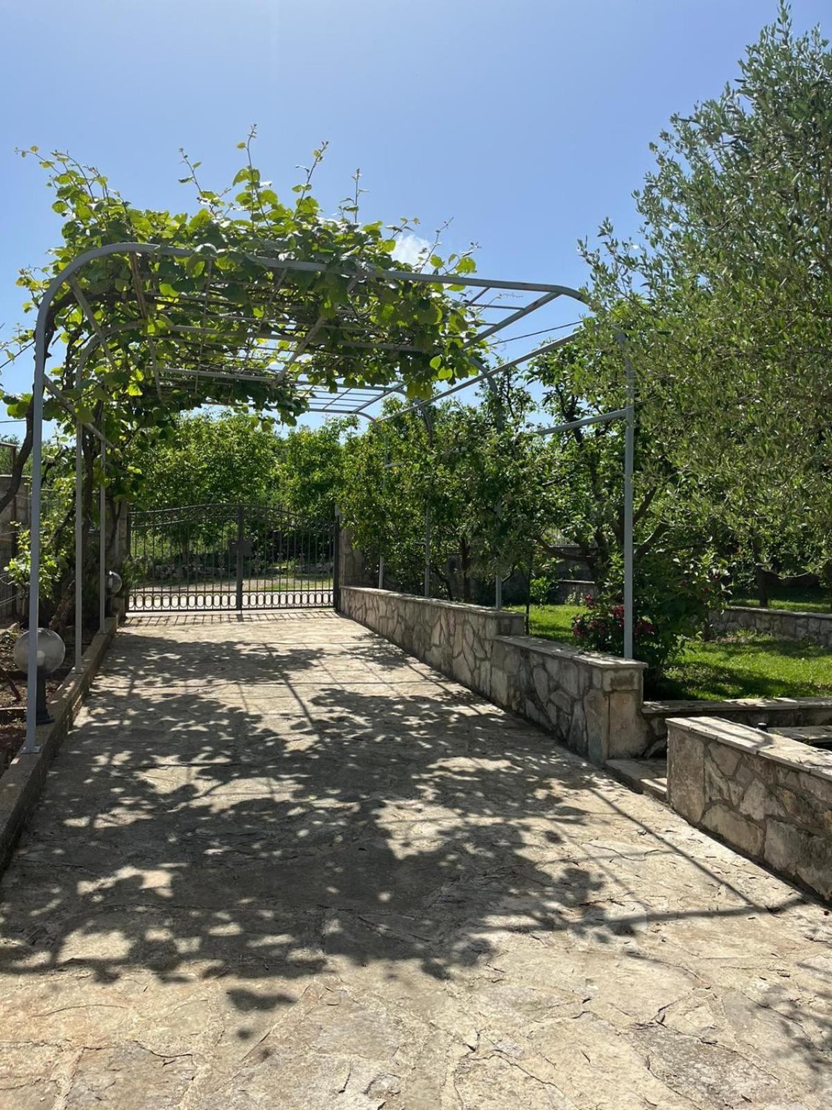 Hotel River Side Trebinje Esterno foto